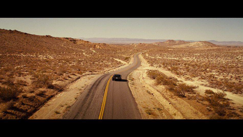 Capturas de imagen del Blu-ray de Fast & Furious 7 4