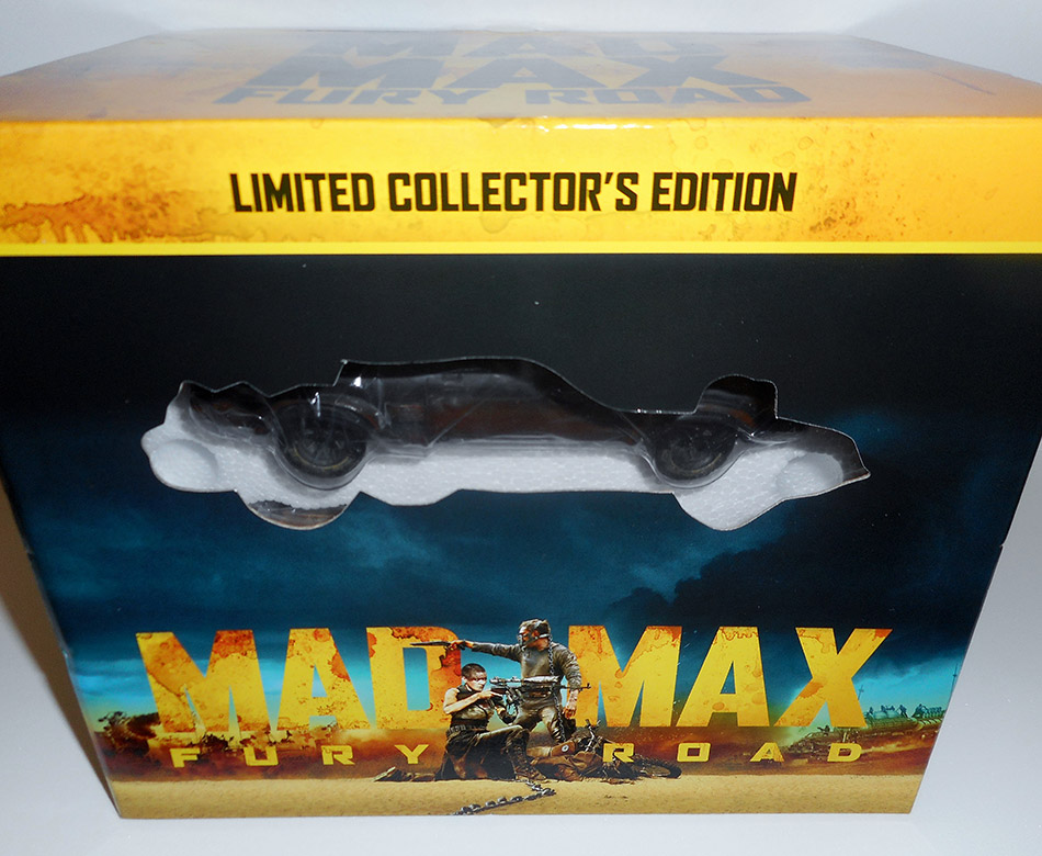 Fotografías de la edición coche de Mad Max: Furia en la Carretera en Blu-ray 4