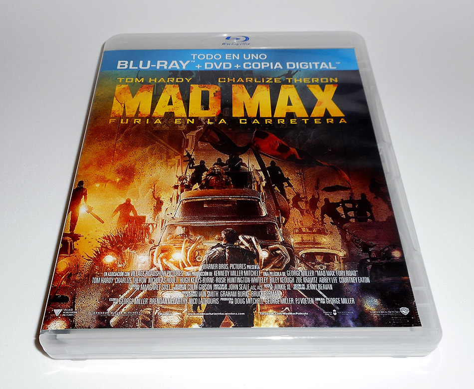 Fotografías de la edición coche de Mad Max: Furia en la Carretera en Blu-ray 10