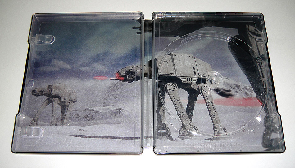 Fotografías del Steelbook de Star Wars Episodio V: El Imperio Contraataca en Blu-ray 13