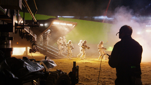 ¿Quieres ver los extras de Star Wars: El Despertar de la Fuerza en un Cine?