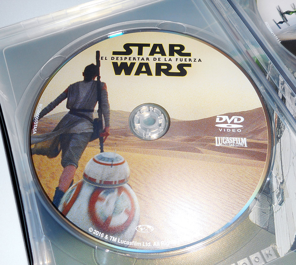 Fotografías del Steelbook de Star Wars: El Despertar de la Fuerza en Blu-ray 8