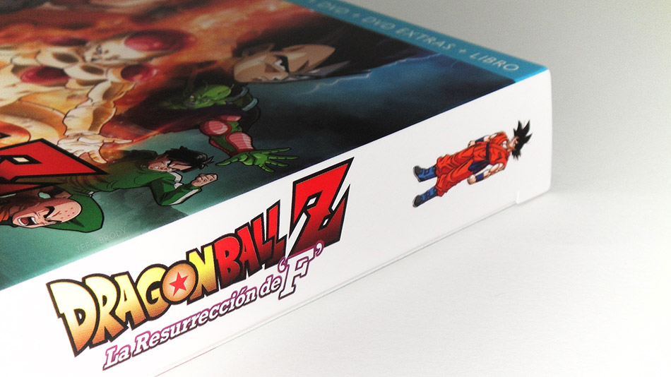 Fotografías de Dragon Ball Z: La Resurrección de F en Blu-ray