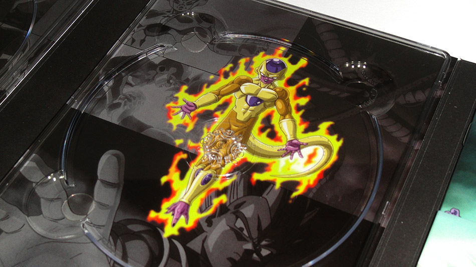 Fotografías de la ed. coleccionista de Dragon Ball Z: La Resurrección de F en Blu-ray 17