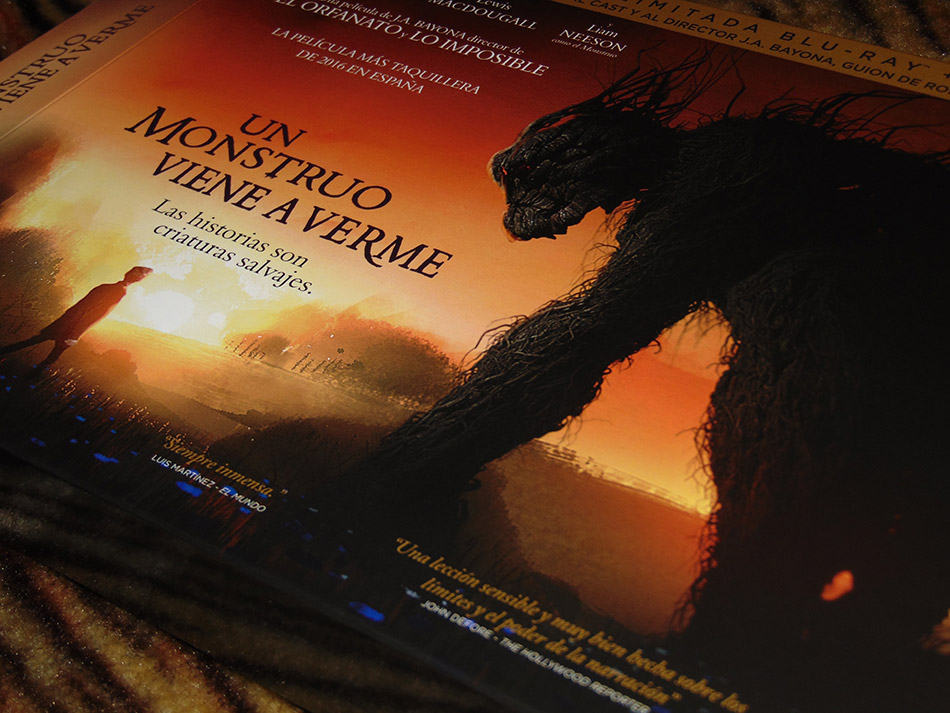 Fotografías de la ed. limitada de Un Monstruo Viene a Verme en Blu-ray 10