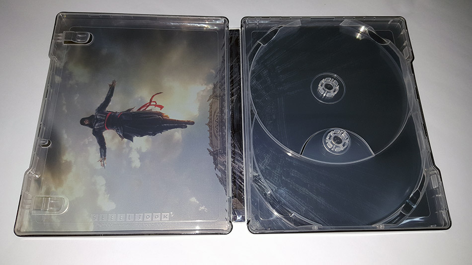Fotografías del Steelbook de Assassin's Creed en Blu-ray 3D y 2D 18