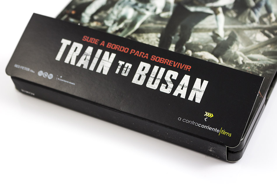 Fotografías del Steelbook de Train to Busan en Blu-ray 4