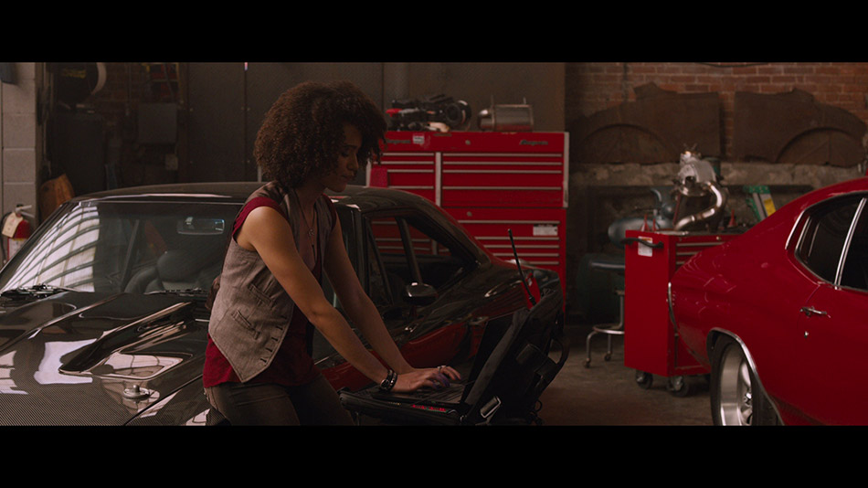 Capturas de imagen del Blu-ray de Fast & Furious 8 3