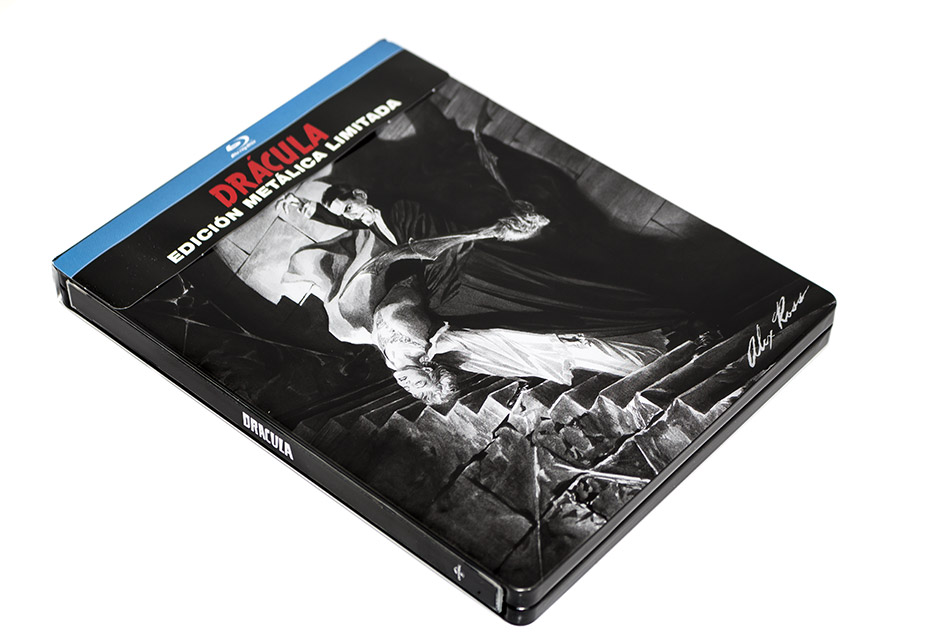 Fotografías del Steelbook de Drácula en Blu-ray diseñado por Alex Ross 2
