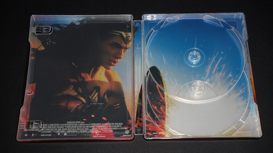 Fotografías del Steelbook de Wonder Woman en Blu-ray 3D y 2D 9