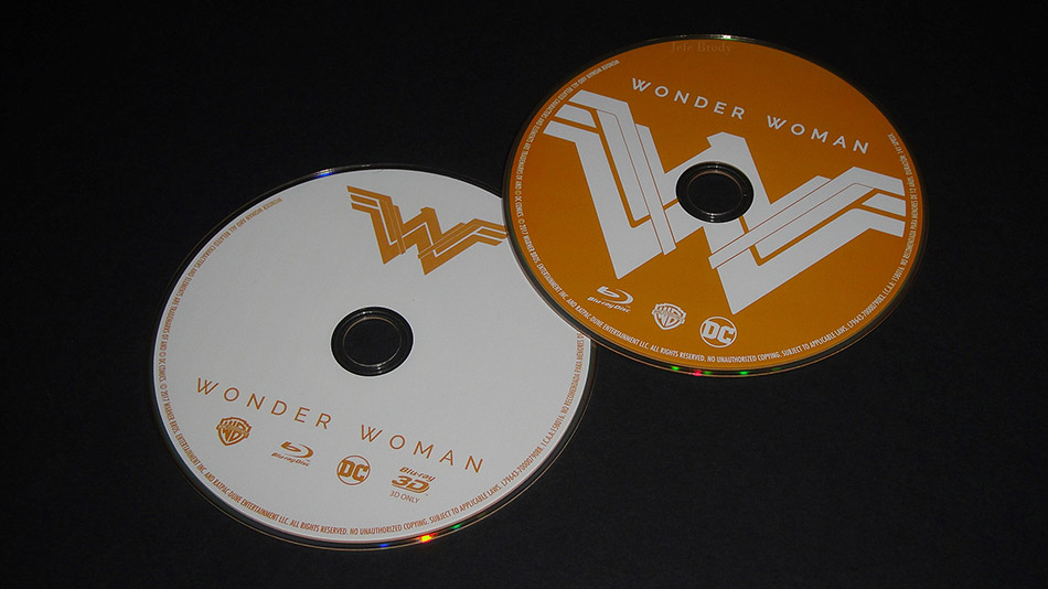 Fotografías del Steelbook de Wonder Woman en Blu-ray 3D y 2D 10