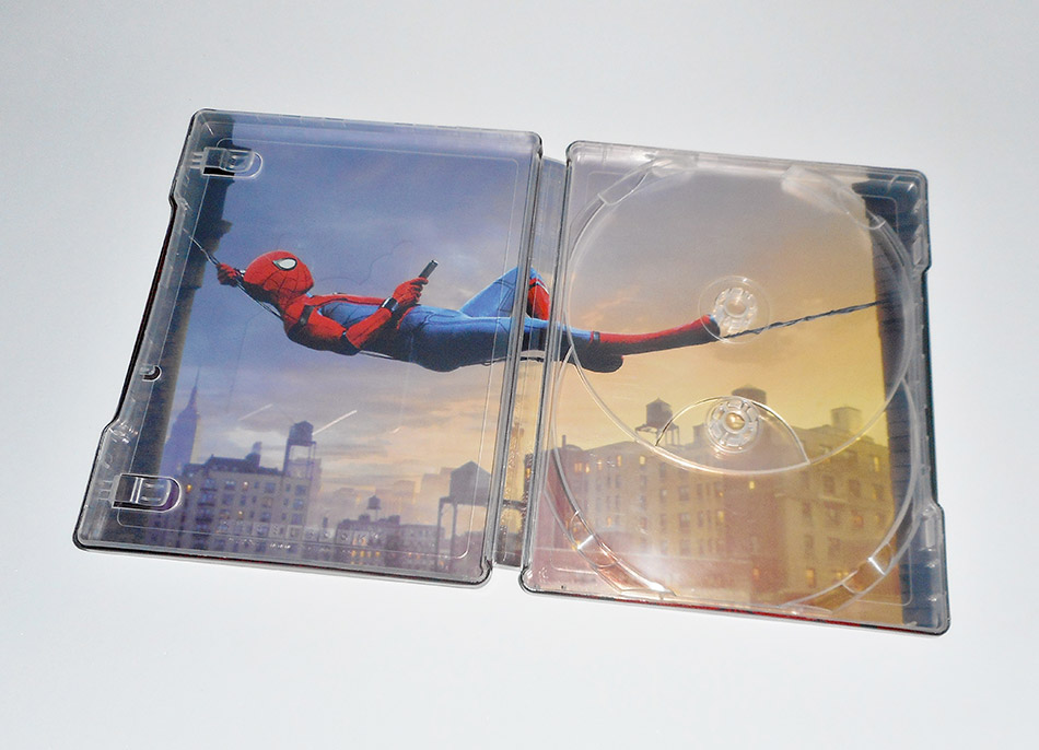 Fotografías del Steelbook de Spider-Man: Homecoming en Blu-ray 18