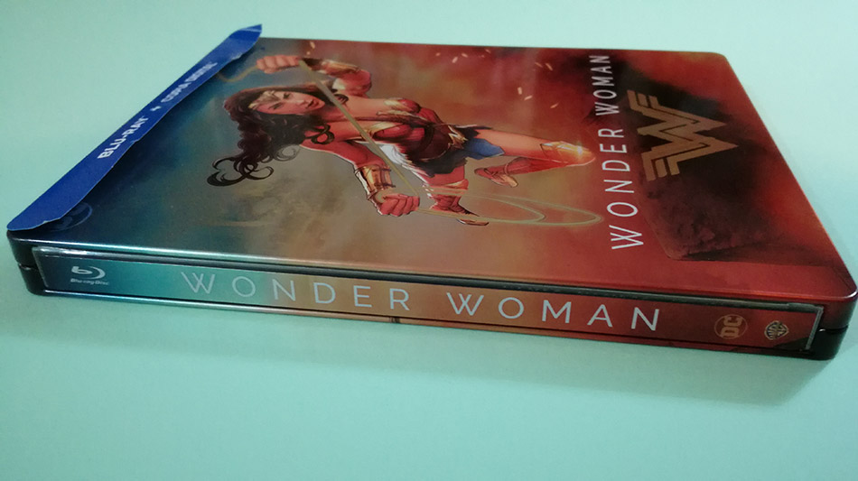Fotografías del Steelbook de Wonder Woman en Blu-ray 3