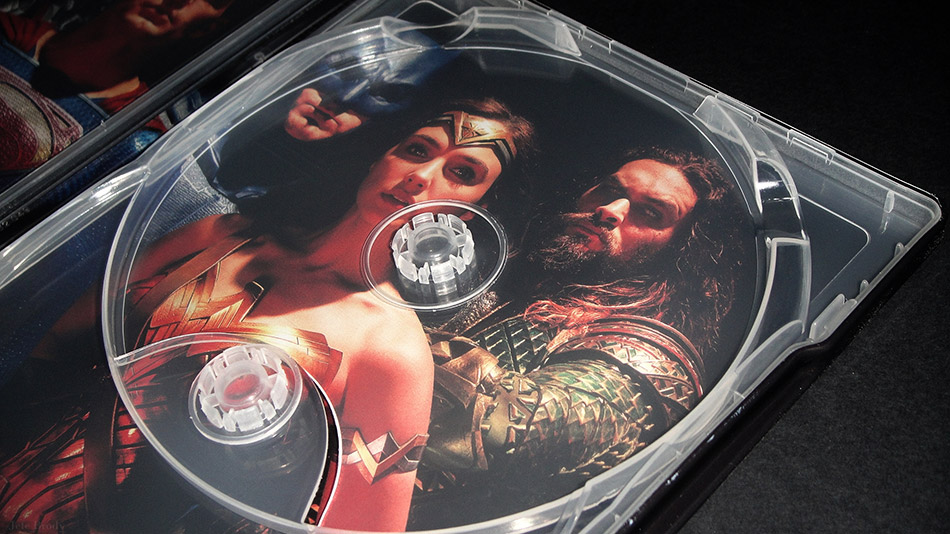Fotografías del Steelbook de Liga de la Justicia en Blu-ray 3D y 2D 13