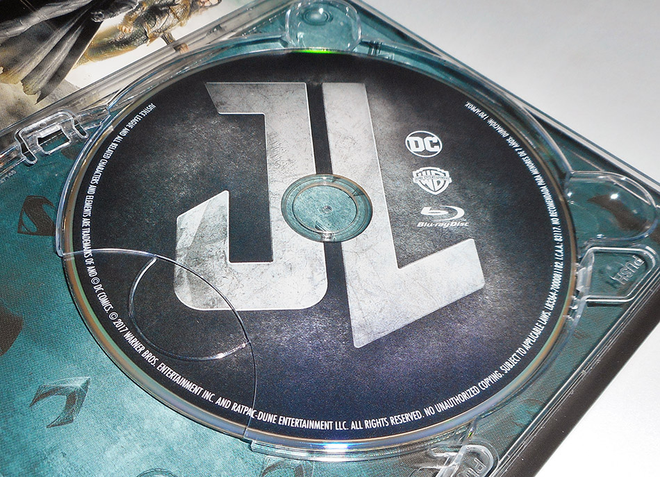 Fotografías del Digibook de Liga de la Justicia en Blu-ray 3D y 2D 18