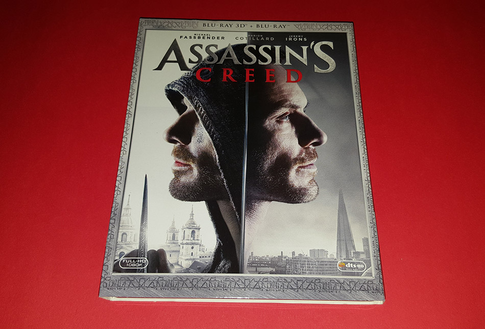 Fotografías de Assassin's Creed en Blu-ray 3D y 2D con funda 2