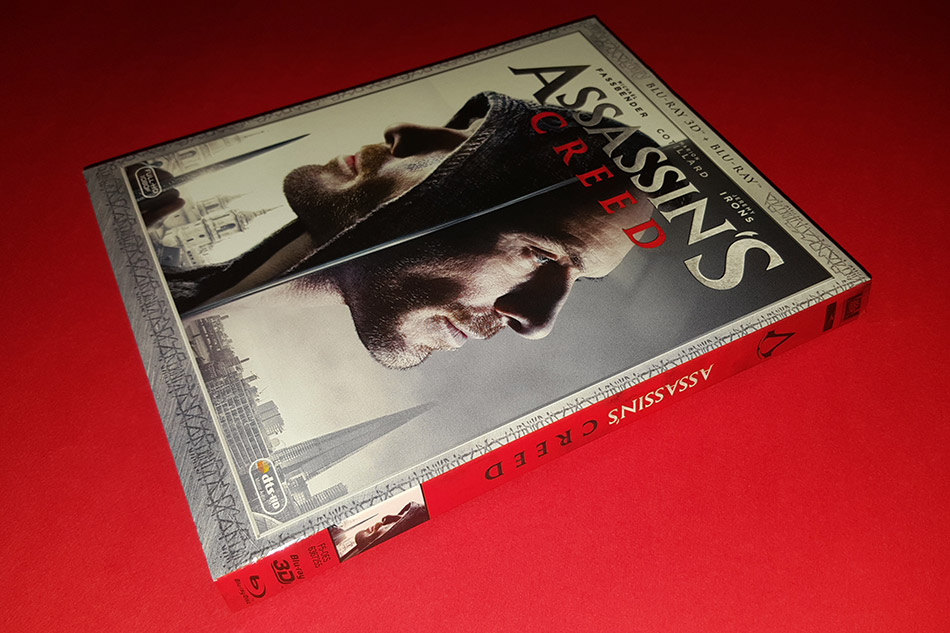 Fotografías de Assassin's Creed en Blu-ray 3D y 2D con funda 5