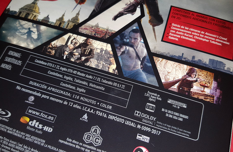 Fotografías de Assassin's Creed en Blu-ray 3D y 2D con funda 9