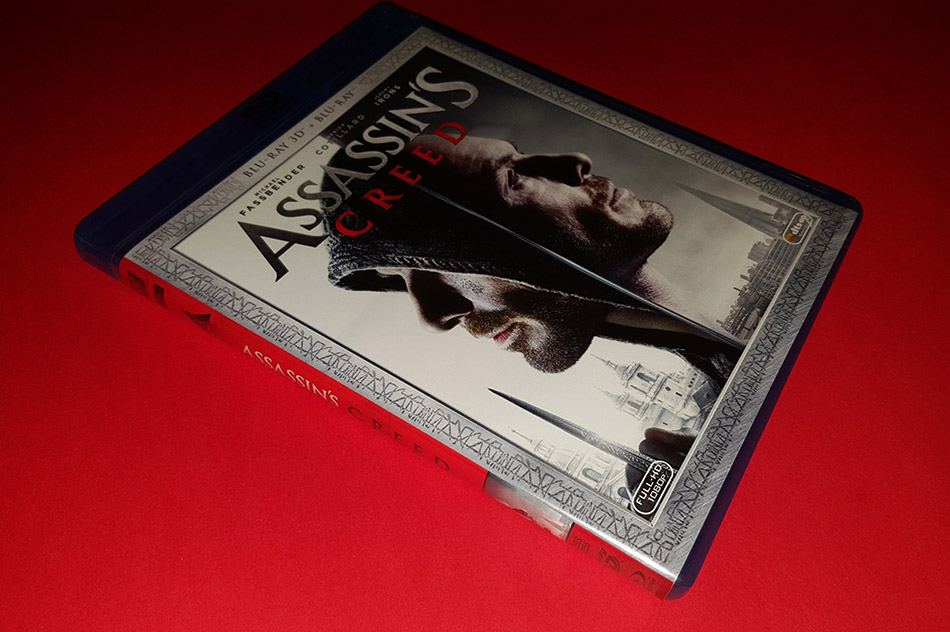 Fotografías de Assassin's Creed en Blu-ray 3D y 2D con funda 12