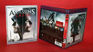 Fotografías de Assassin's Creed en Blu-ray 3D y 2D con funda