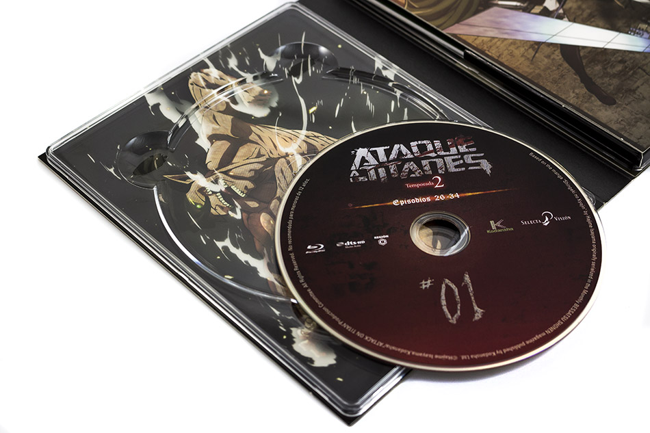 Fotografías de Ataque a los Titanes segunda temporada en Blu-ray 12