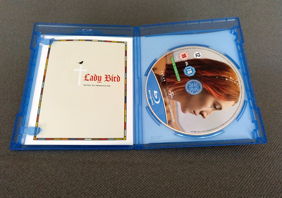 Fotografías de Lady Bird en Blu-ray con funda y libreto 6