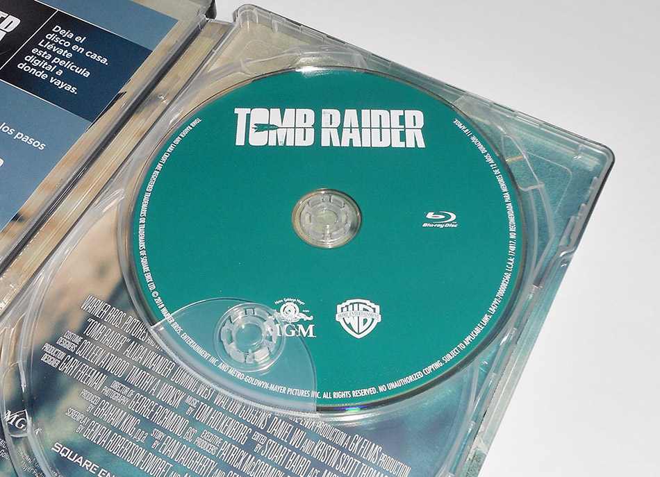 Fotografías del Steelbook de Tomb Raider en Blu-ray 3D y 2D 11