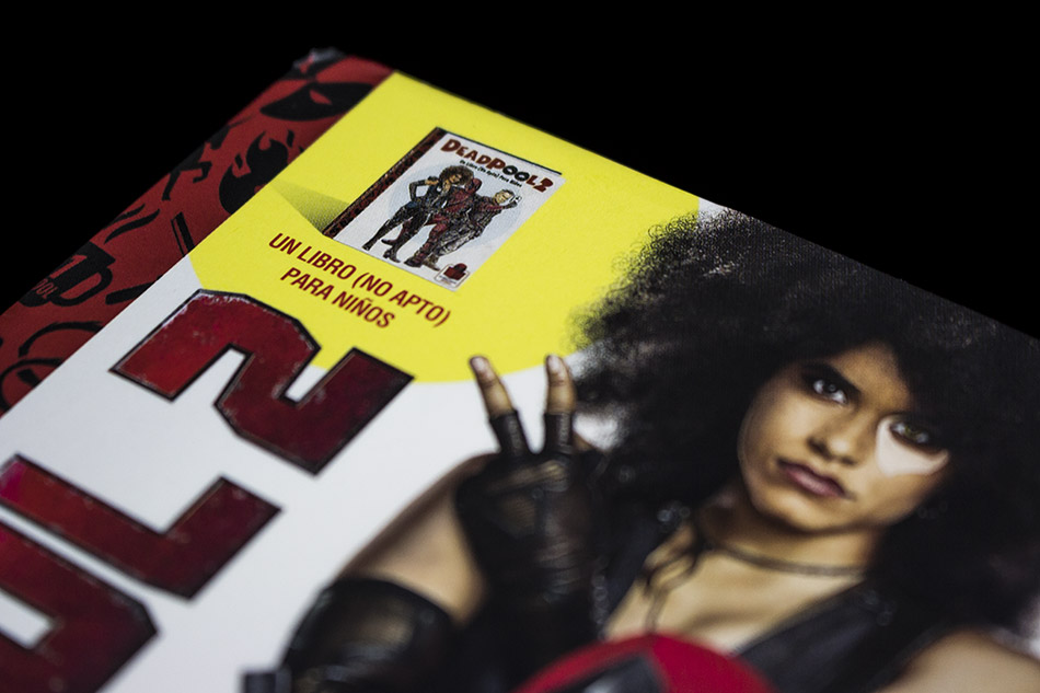 Fotografías de la edición libro de Deadpool 2 en Blu-ray 4