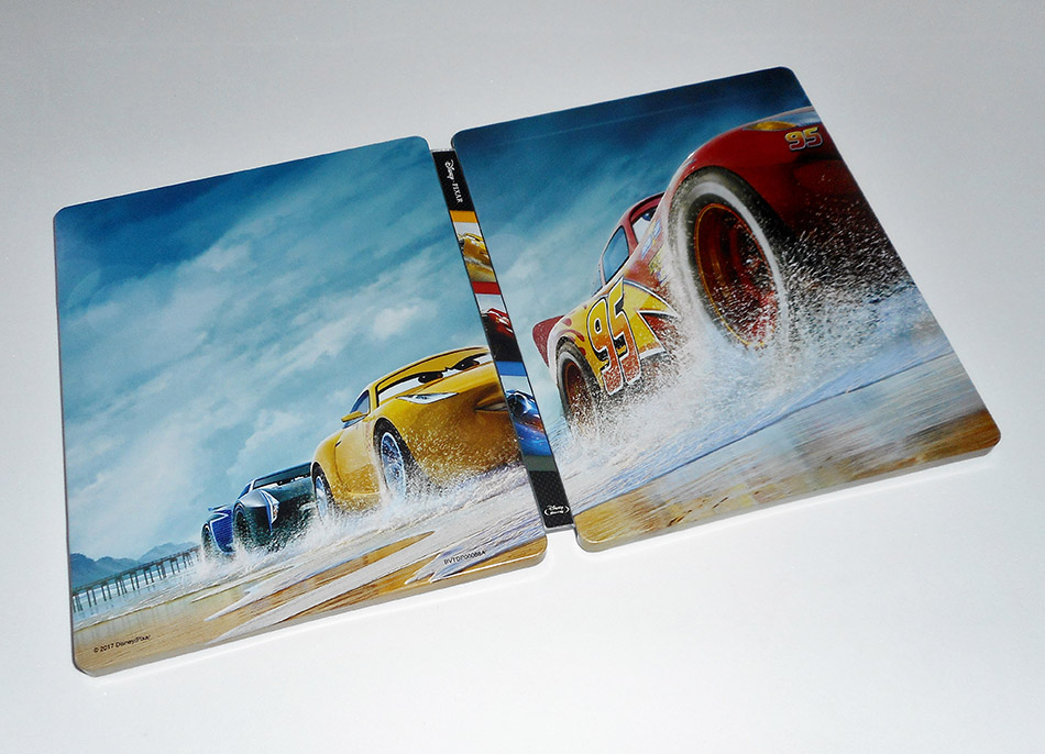 Fotografías del Steelbook de Cars 3 en Blu-ray 3D y 2D 8