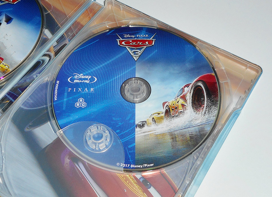 Fotografías del Steelbook de Cars 3 en Blu-ray 3D y 2D 10