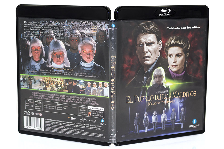 Fotografias del Blu-ray con funda fosforescente de El Pueblo de los Malditos 11