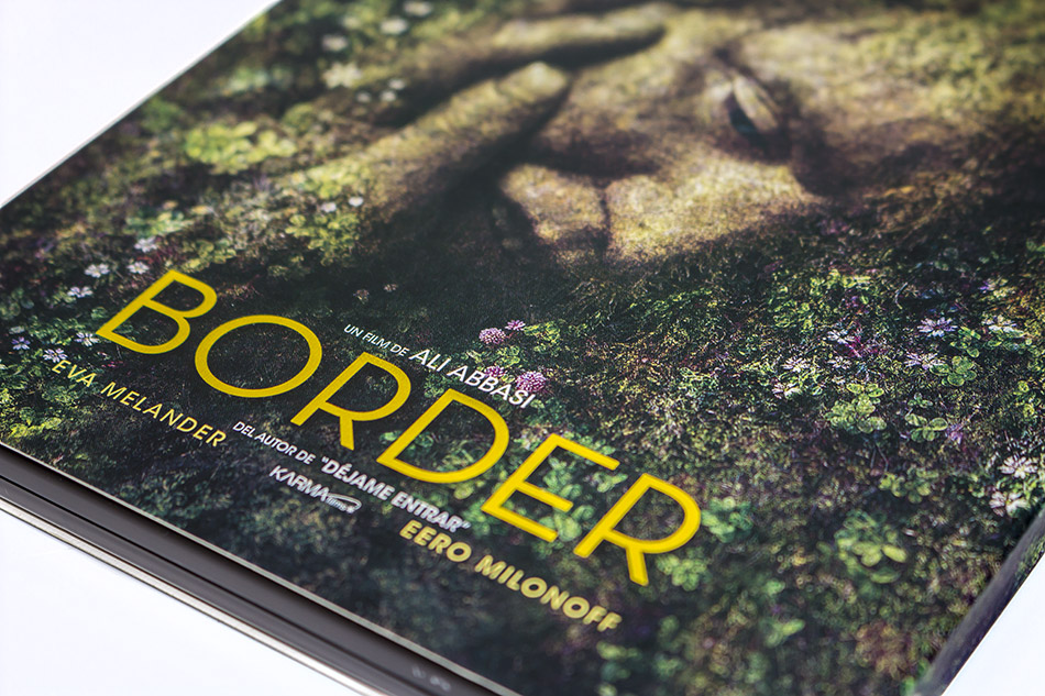 Fotografías del Blu-ray de Border con postales y libreto 4
