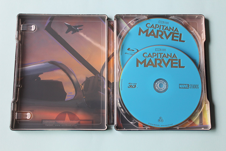 Fotografías del Steelbook de Capitana Marvel en Blu-ray 3D y 2D 10
