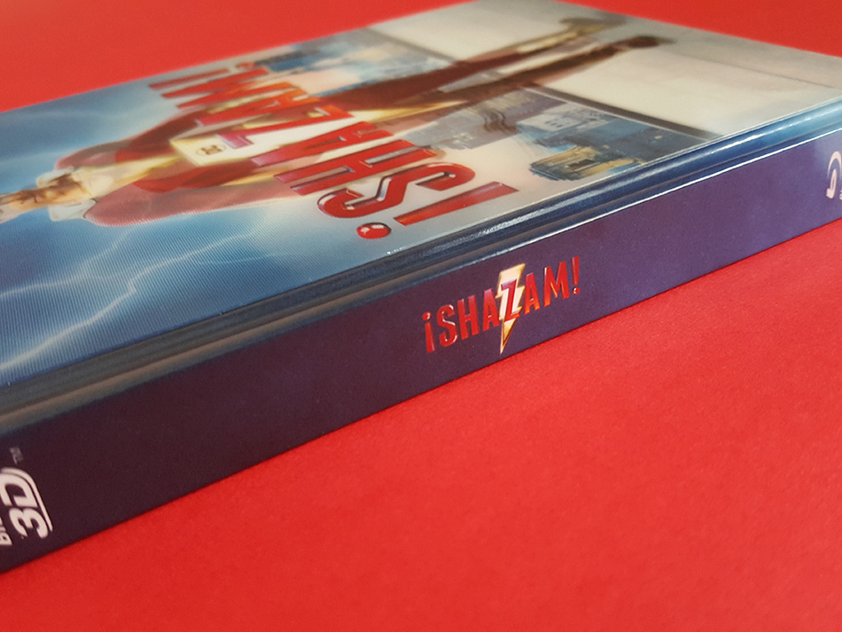 Fotografías del Digibook lenticular de ¡Shazam! en Blu-ray 3D 10