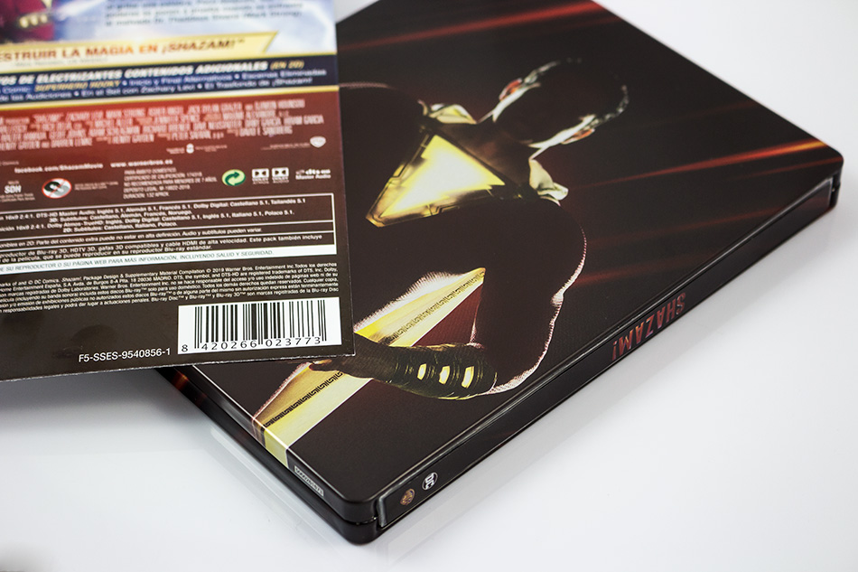 Fotografías del Steelbook de ¡Shazam! en Blu-ray 3D 9