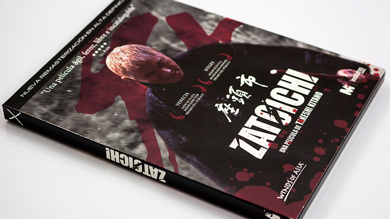 Fotografías de la edición con funda y libreto de Zatoichi en Blu-ray