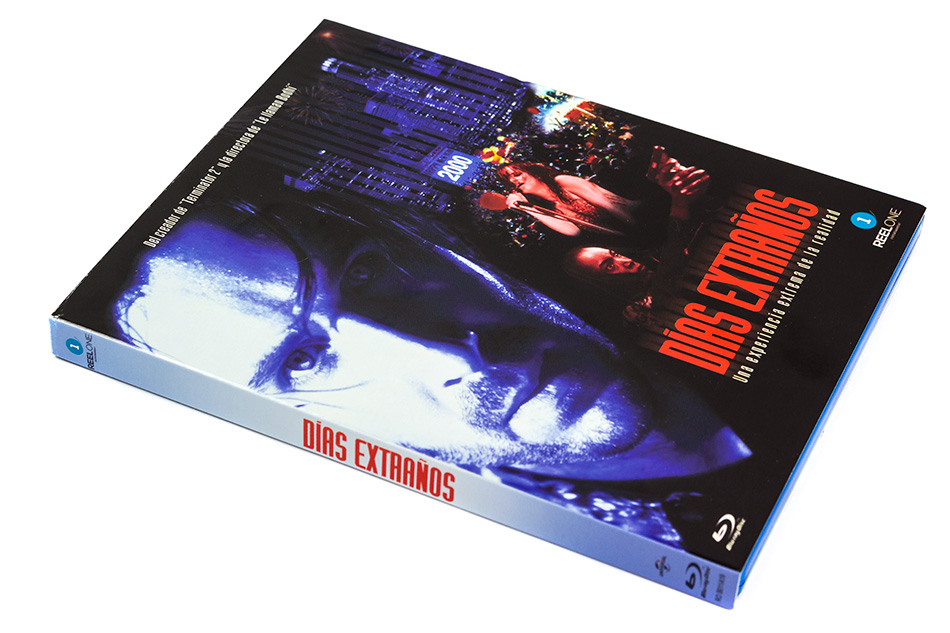 Fotografías de la edición con funda y libreto de Días Extraños en Blu-ray 2