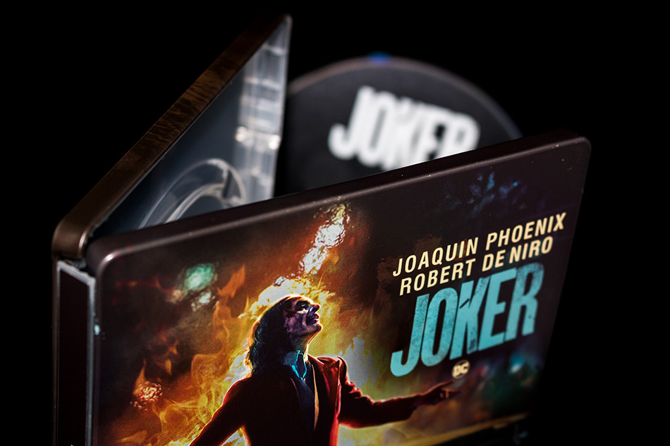 Fotografías del Steelbook de Joker en Blu-ray con diseño Imax 15