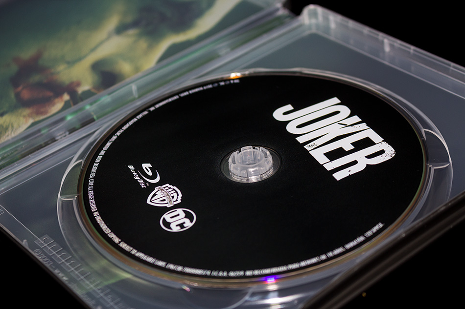 Fotografías del Steelbook de Joker en Blu-ray con diseño teaser 13