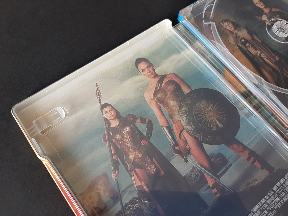 Fotografías del Steelbook de Wonder Woman en UHD 4K (UK) 18