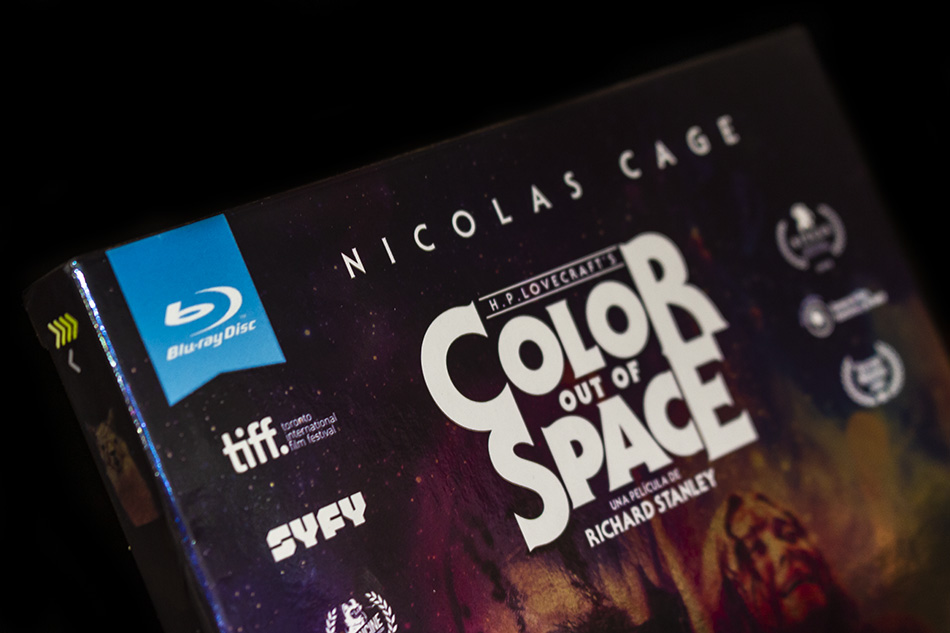 Fotografías del Digipak de Color Out of Space en Blu-ray 3