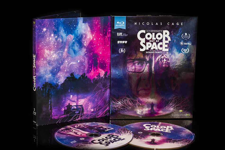 Fotografías del Digipak de Color Out of Space en Blu-ray 14
