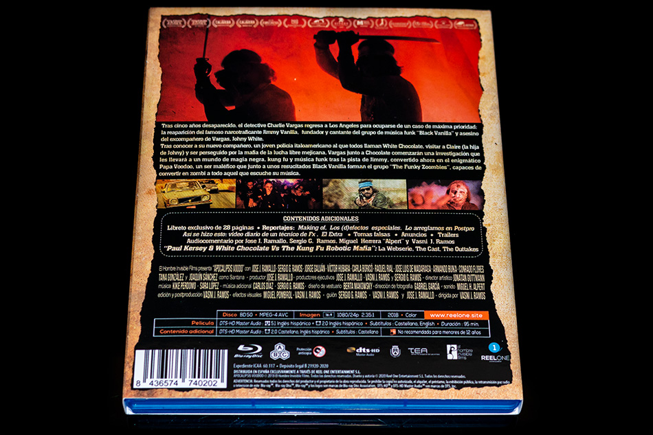 Fotografías del Blu-ray con funda y libreto de Apocalipsis Voodoo 8