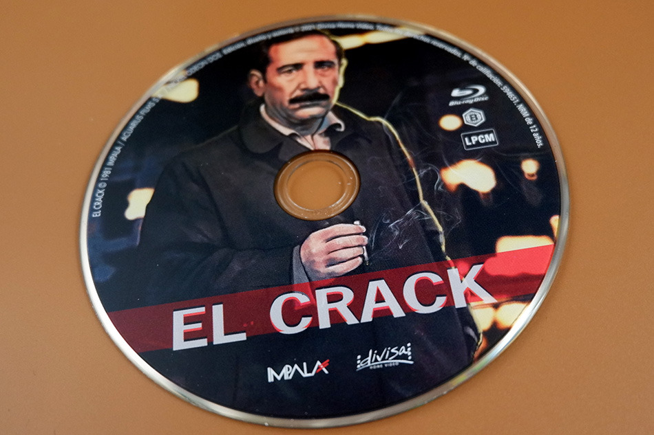 Fotografías de la edición libro de El Crack en Blu-ray 14