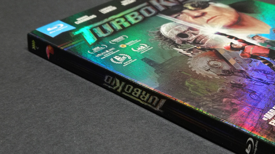 Fotografías de la edición con funda y caja verde de Turbo Kid en Blu-ray 3