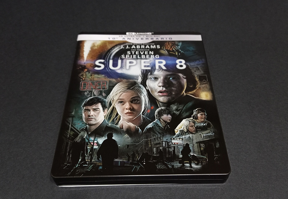 Fotografías del Steelbook de Super 8 en UHD 4K y Blu-ray 2