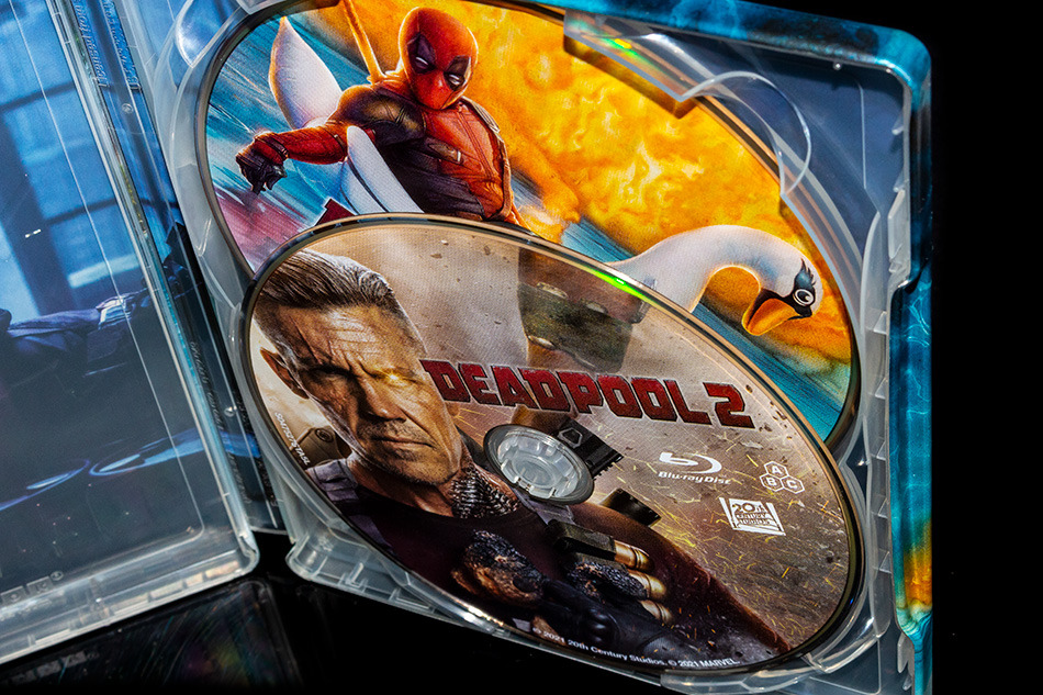 Fotografías del Steelbook lenticular de Deadpool 2 en UHD 4K y Blu-ray 11
