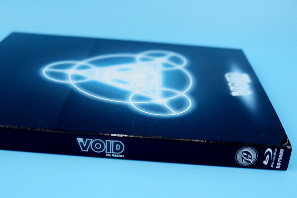 Fotografías de El Vacío (The Void) en Blu-ray con funda y libreto 2