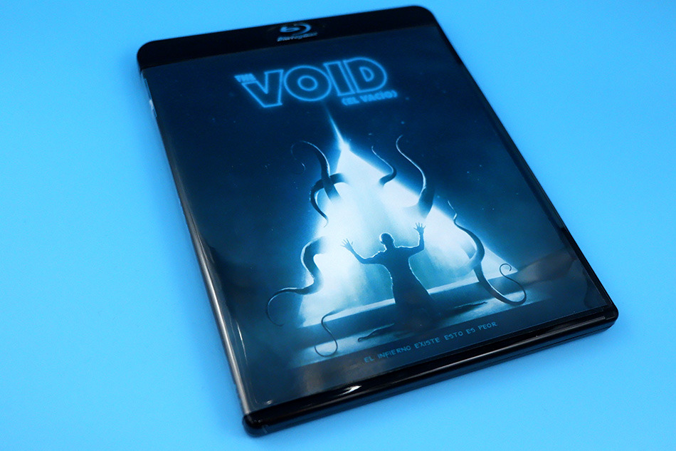 Fotografías de El Vacío (The Void) en Blu-ray con funda y libreto 8
