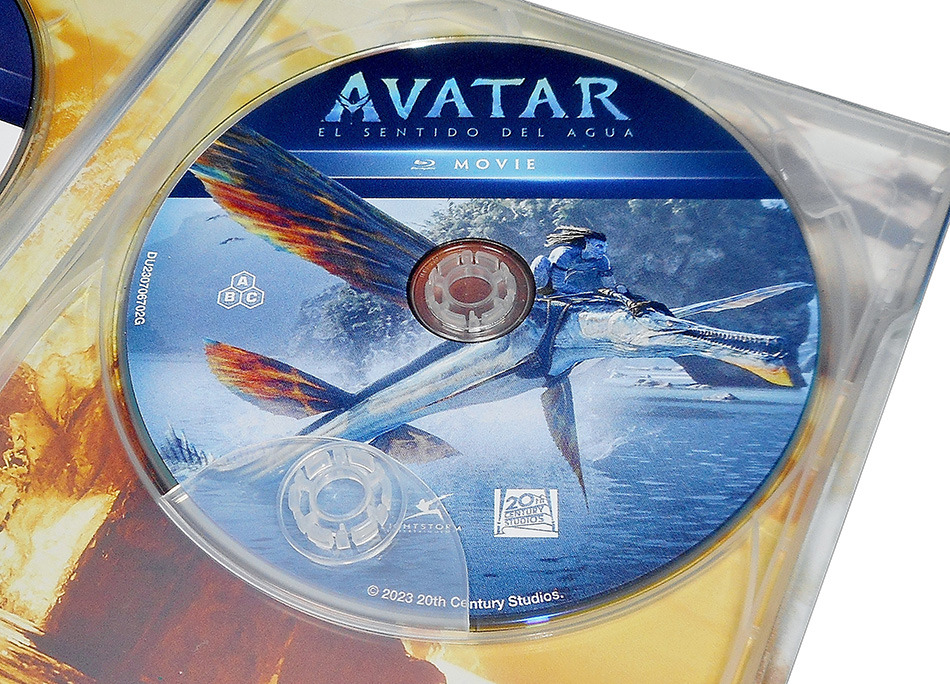 Fotografías del Steelbook de Avatar: El Sentido del Agua en UHD 4K y Blu-ray 12